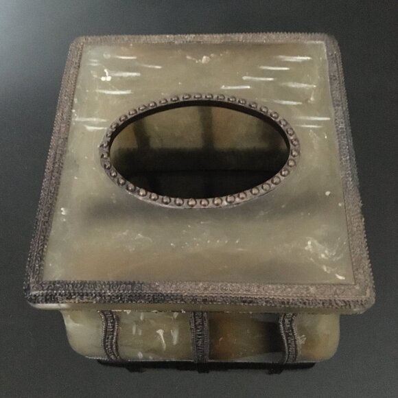 Vintage Resin Tissue Box Cover - Picture 7 of 11